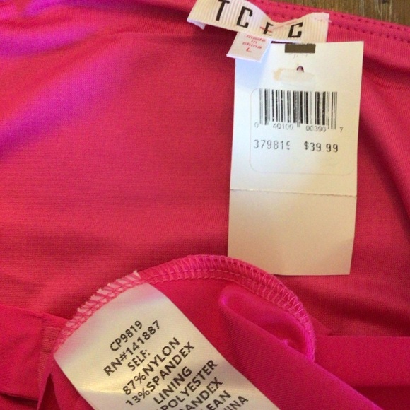 TCEC Juniors Fuschia Pink Ready To Run Sleeveless Short Romper Size Large - Picture 7 of 7